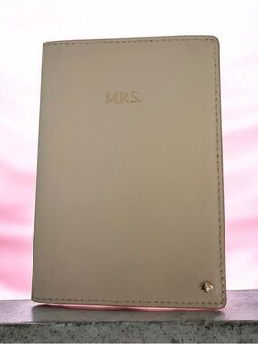 Kate Spade "MRS." Passport Holder